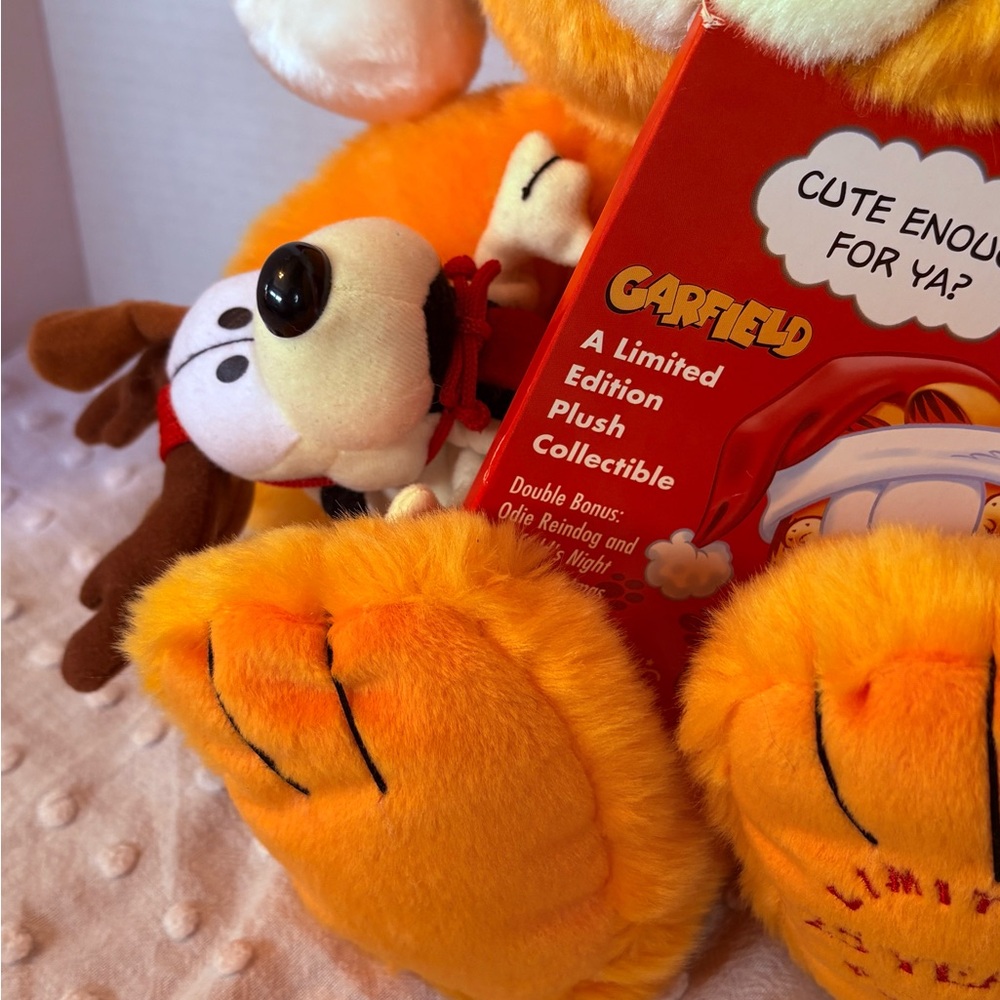 Vintage Garfield Santa Limited Edition 25yr Anniversary - Picture 9 of 14